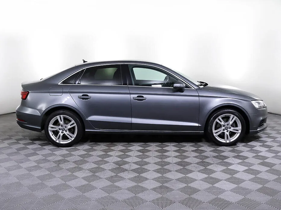 Audi A3 III (8V) Рестайлинг · Basis — фото 3