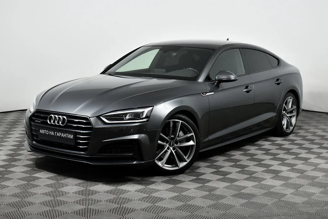 Audi A5 II (F5) · Design 45 TFSI quattro S tronic