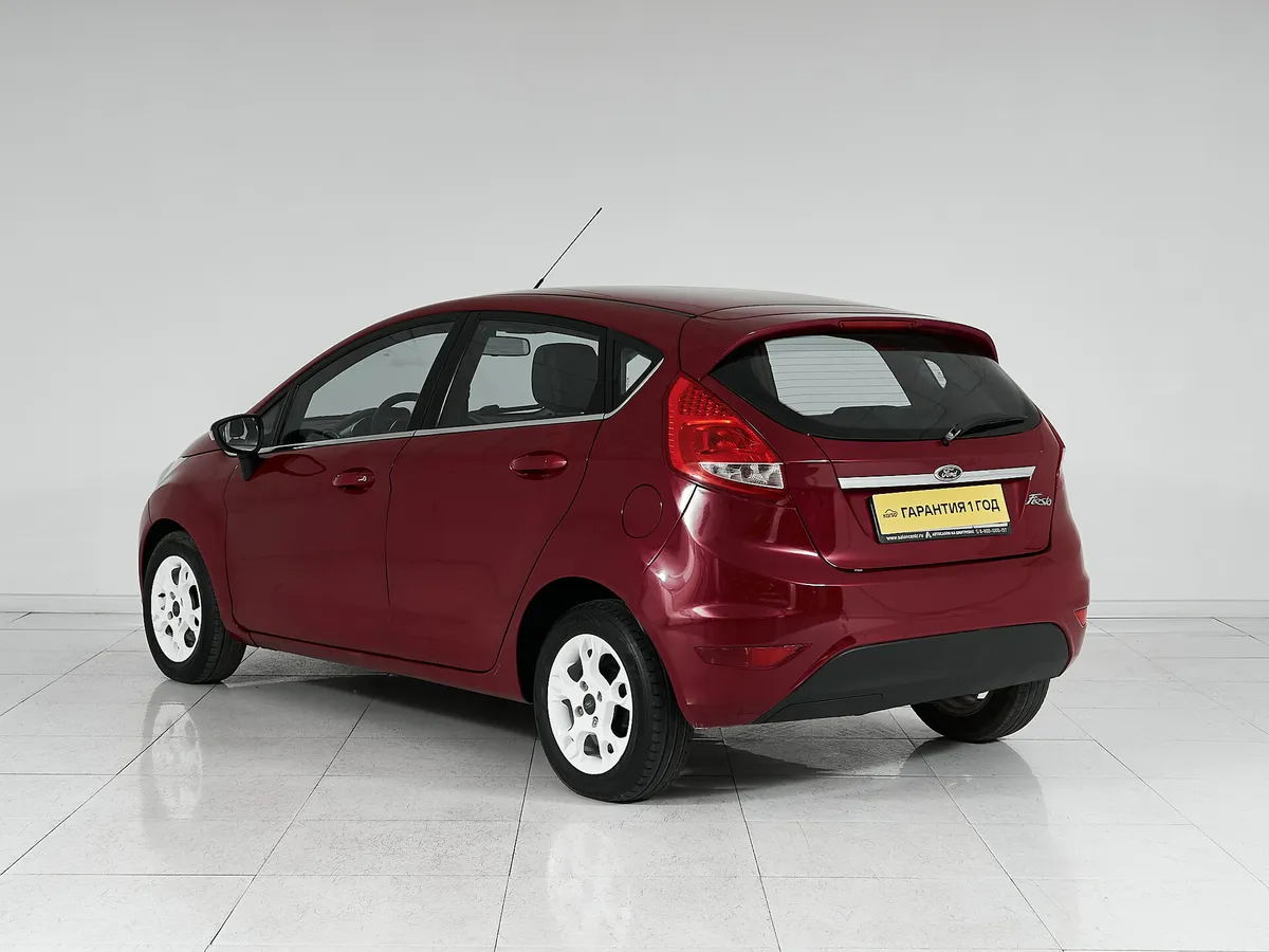 Ford Fiesta VI · Titanium — фото 4