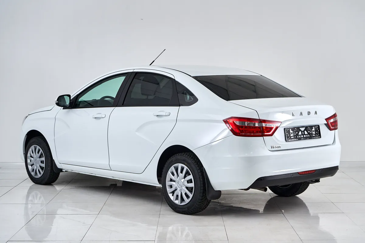 Lada (ВАЗ) Vesta I · Luxe (2016-2018) — фото 4