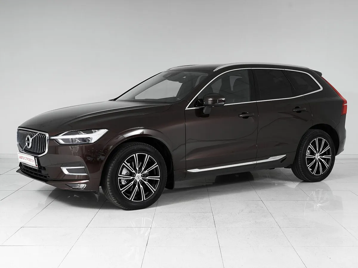 Volvo XC60 II · Momentum