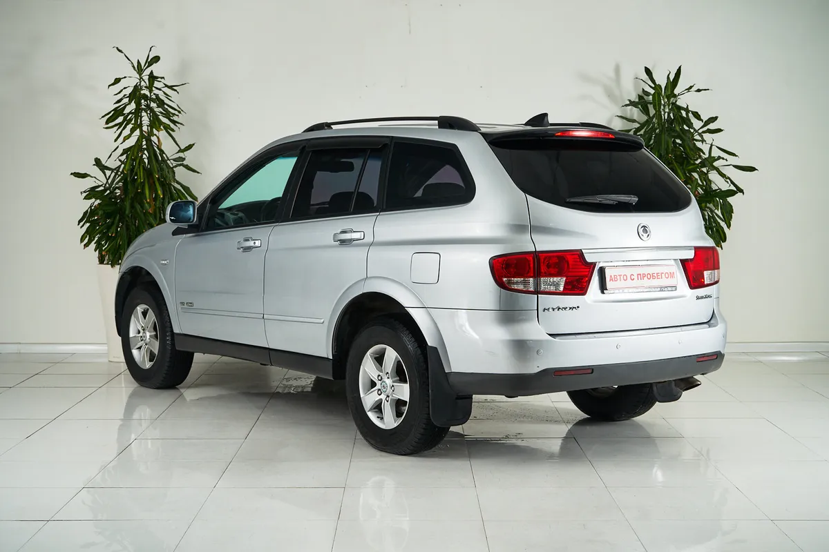 SsangYong Kyron I Рестайлинг — фото 4