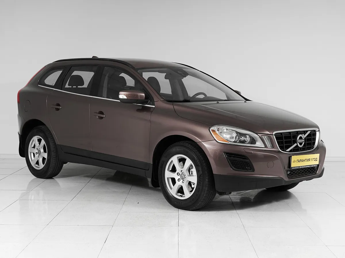 Volvo XC60 I · Momentum — фото 3