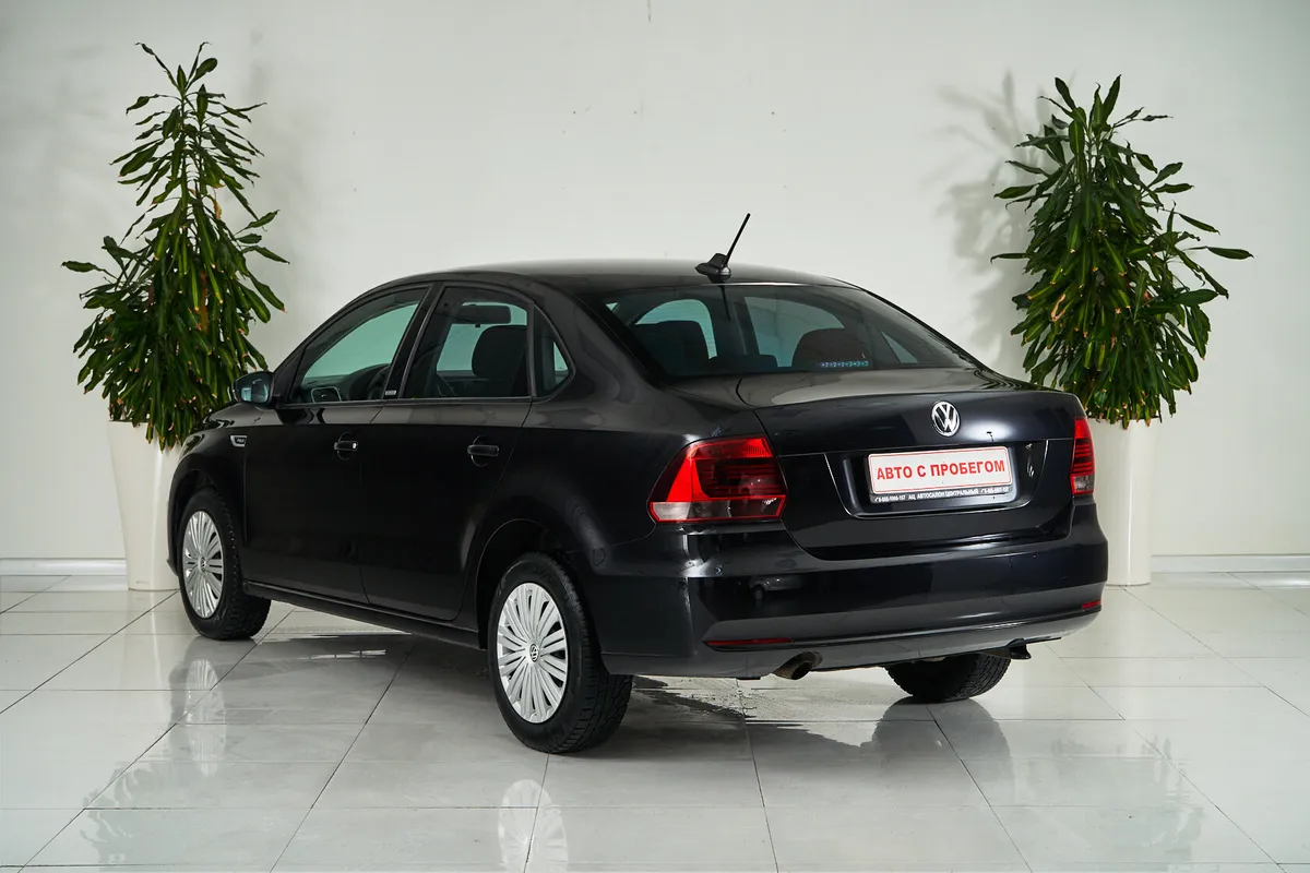 Volkswagen Polo V Рестайлинг · Highline — фото 4