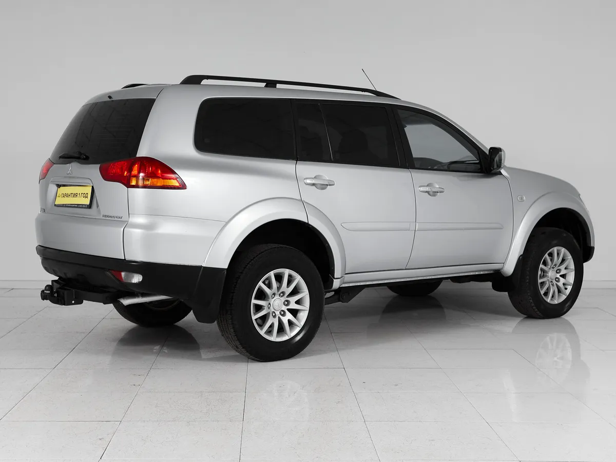 Mitsubishi Pajero Sport II · Intense — фото 4