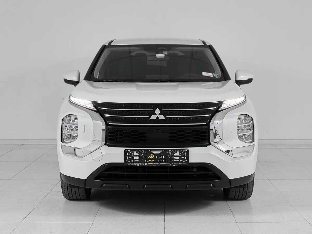 Mitsubishi Outlander IV · HL + Sunroof — фото 2