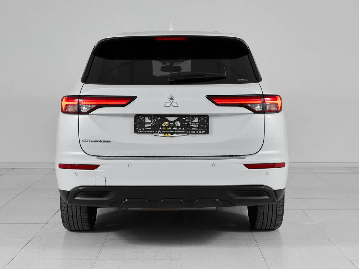 Mitsubishi Outlander IV · HL + Sunroof — фото 5