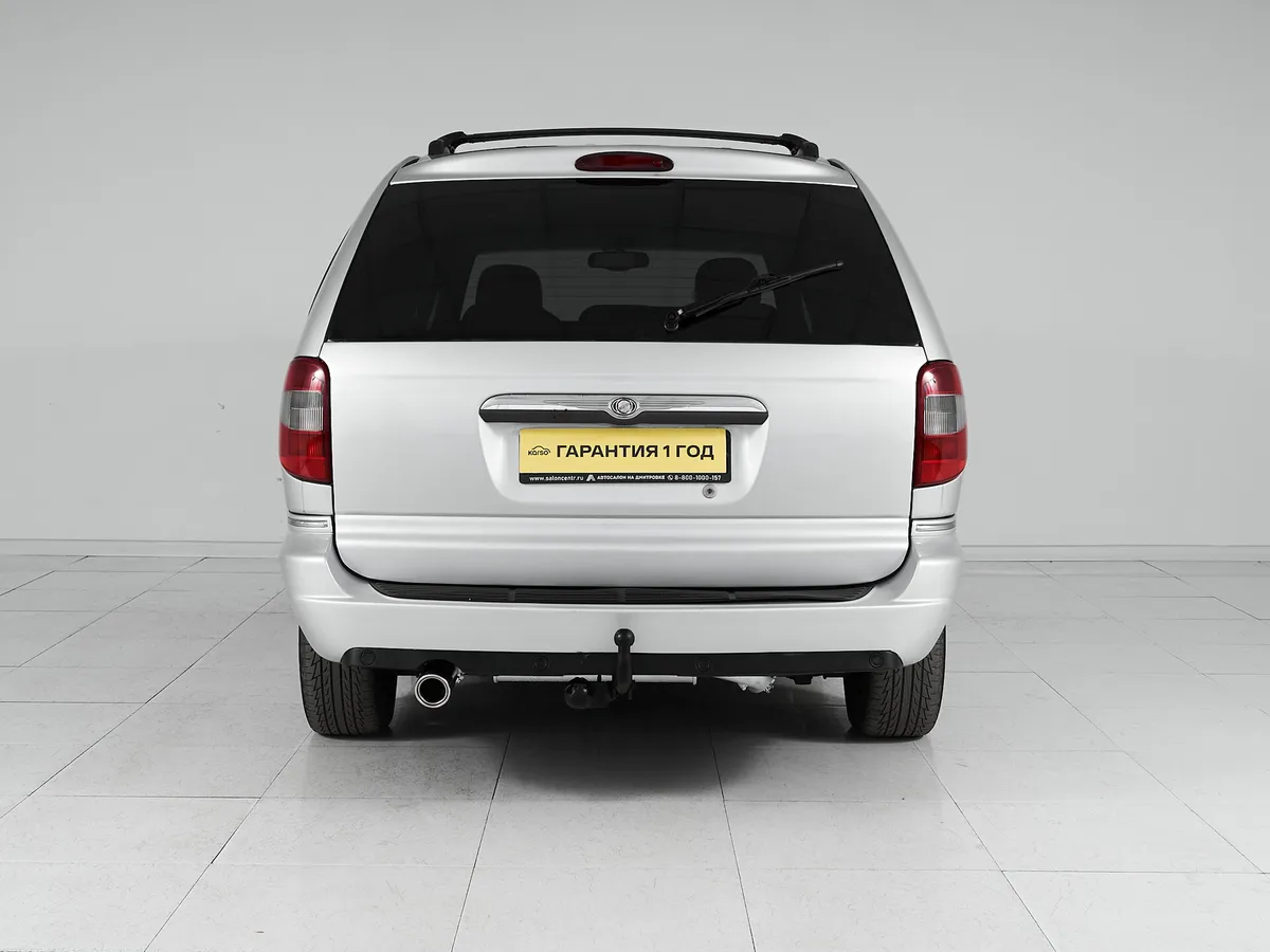 Chrysler Town & Country IV Рестайлинг — фото 5