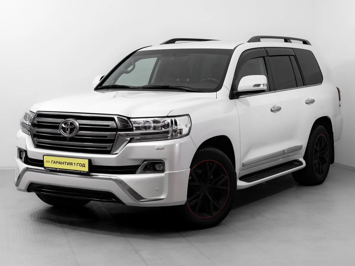 Toyota Land Cruiser 200 Series Рестайлинг 2 · Комфорт