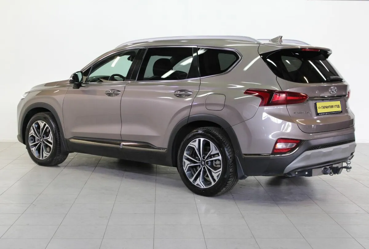 Hyundai Santa Fe IV · High-Tech + Exclusive — фото 4