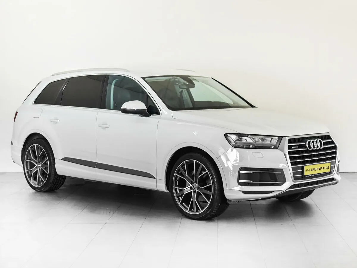 Audi Q7 II (4M) · Basis