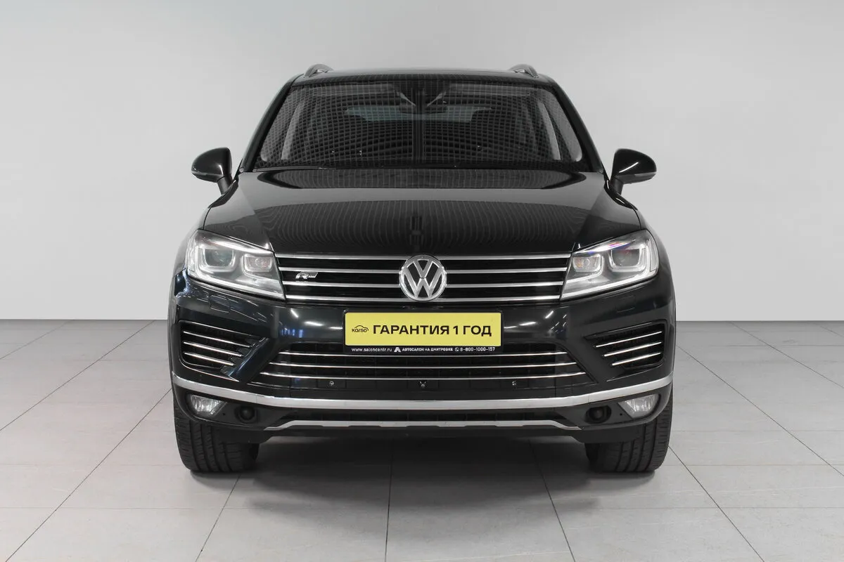 Volkswagen Touareg II Рестайлинг · Base — фото 2