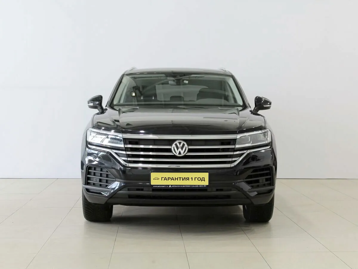 Volkswagen Touareg III — фото 2