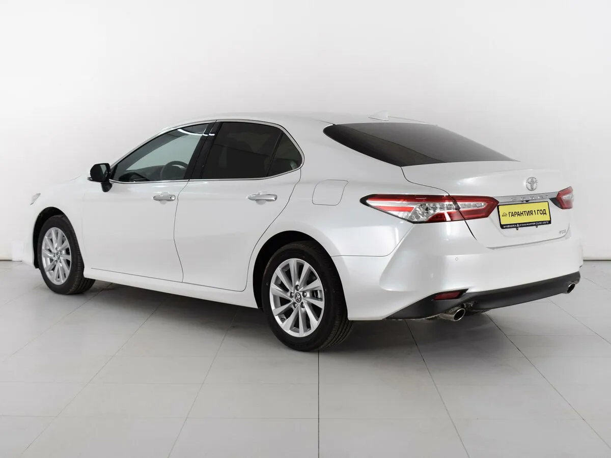 Toyota Camry VIII (XV70) Рестайлинг · Luxury — фото 2
