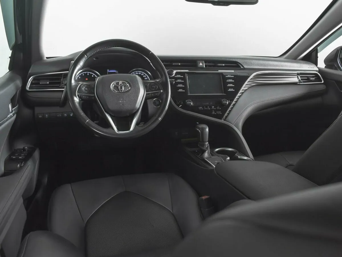 Toyota Camry VIII (XV70) · Классик — фото 5