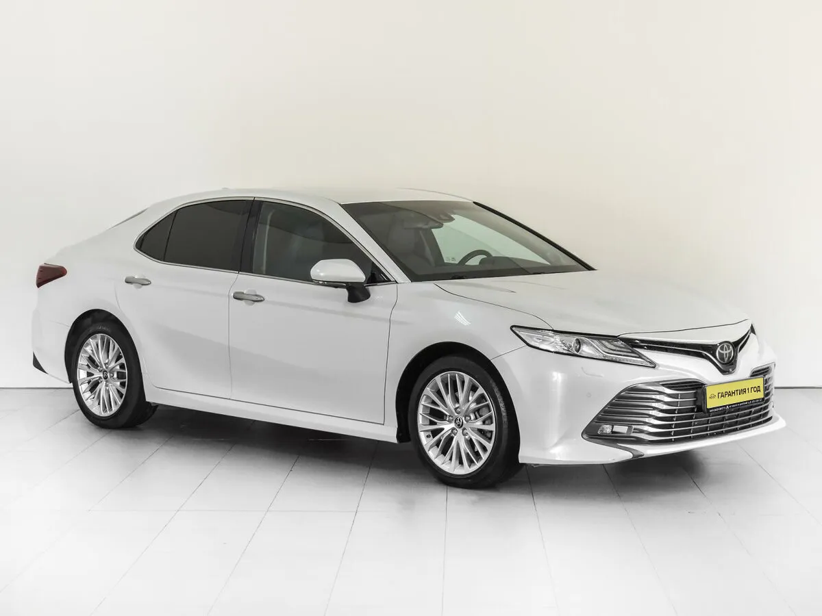 Toyota Camry VIII (XV70) · Executive Safety