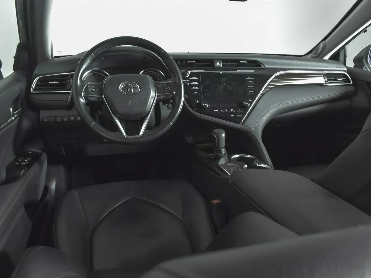 Toyota Camry VIII (XV70) · Executive Safety — фото 5