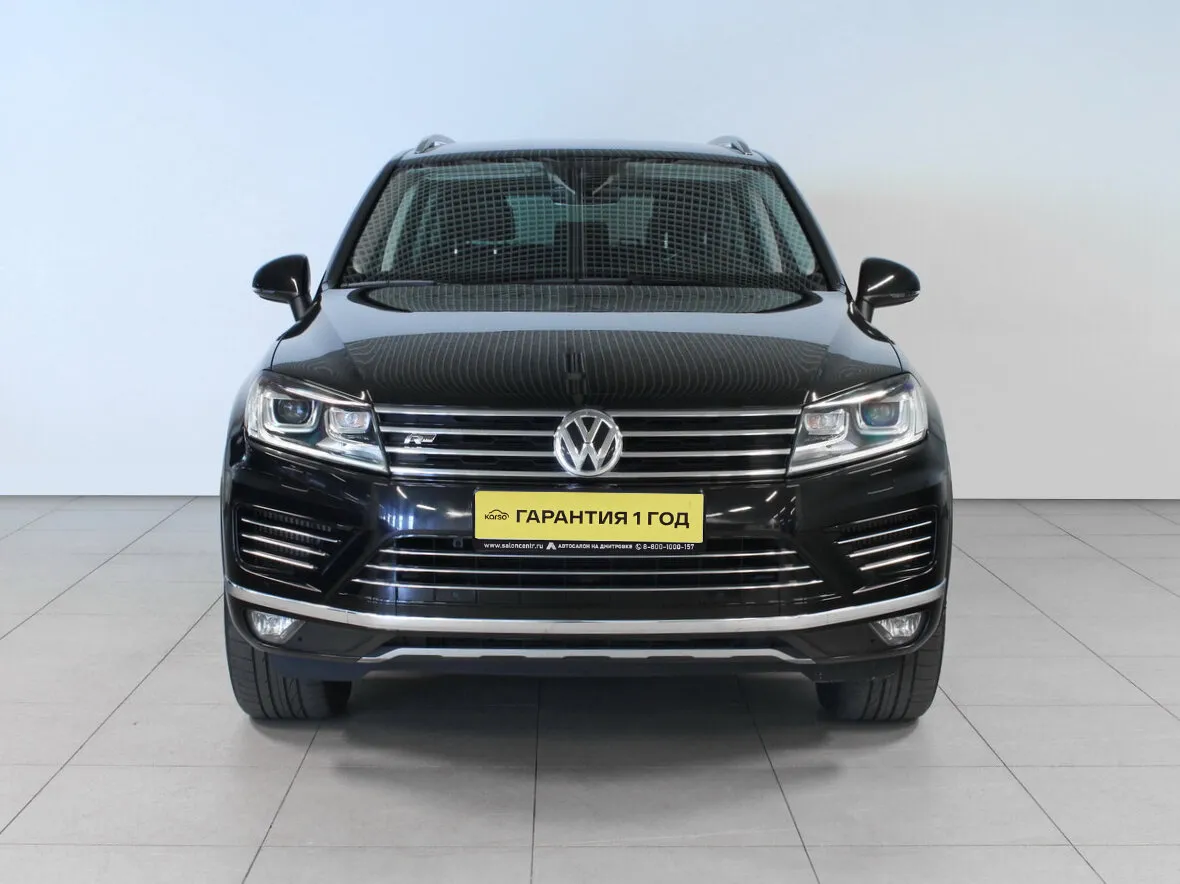 Volkswagen Touareg II Рестайлинг · Base — фото 2