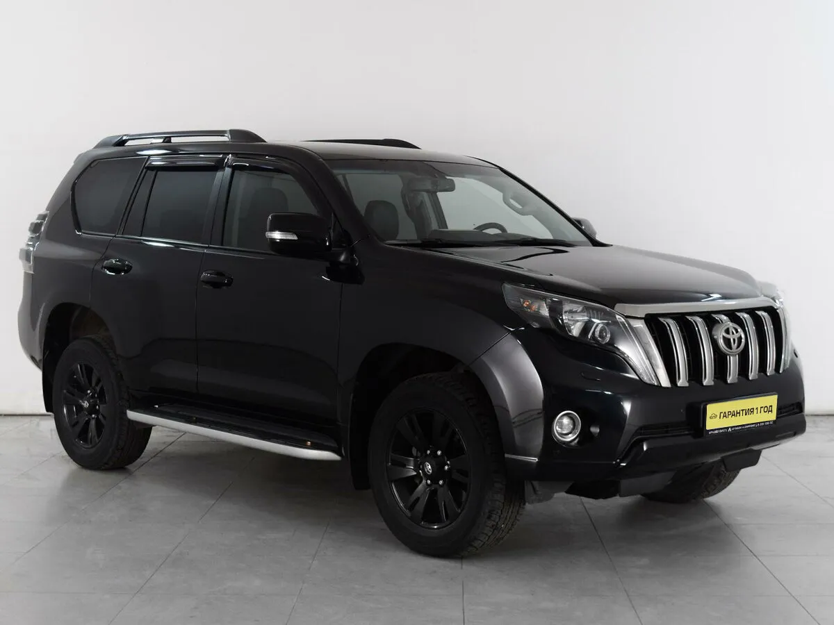 Toyota Land Cruiser Prado 150 Series Рестайлинг 1 · Style