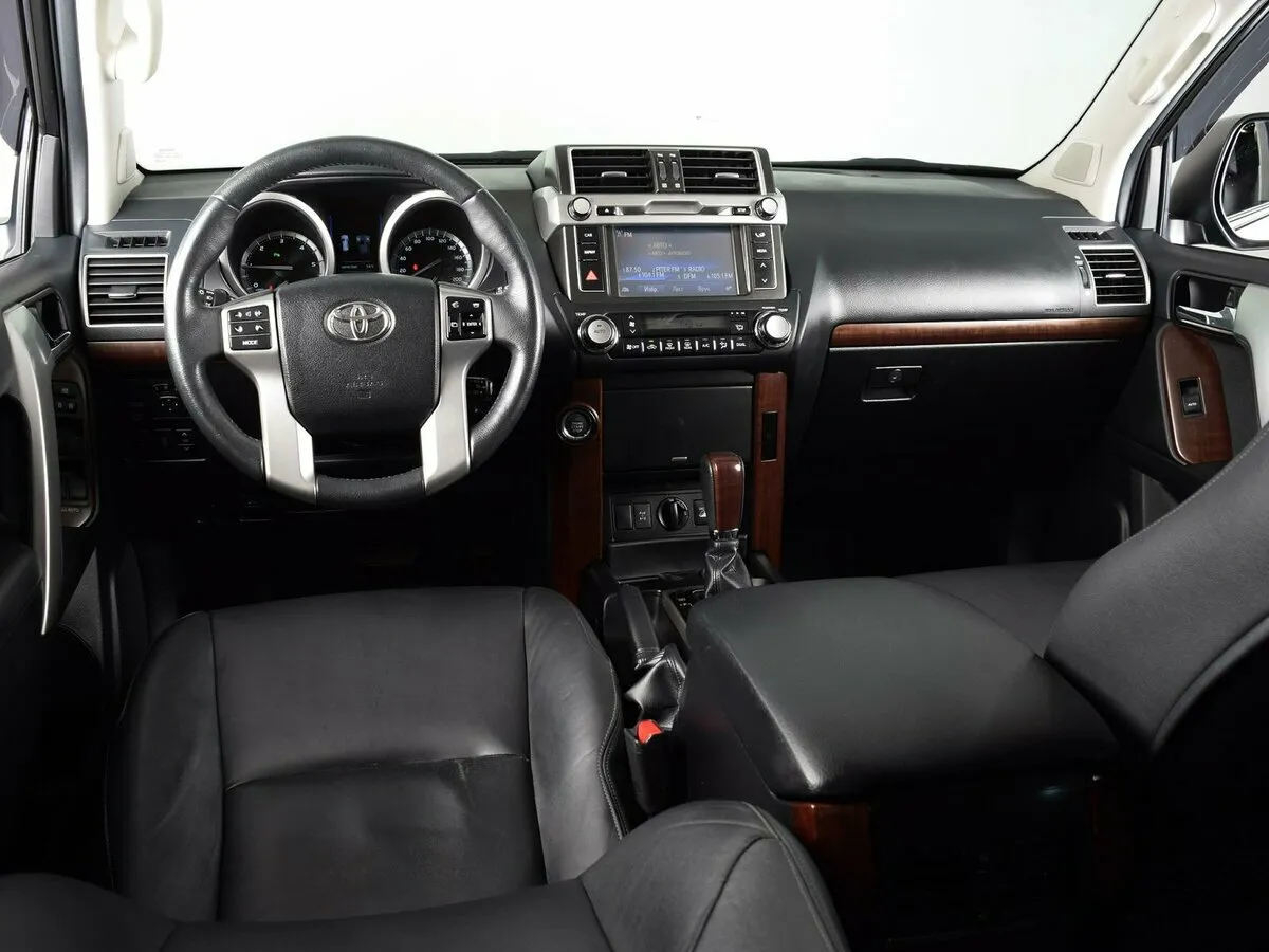 Toyota Land Cruiser Prado 150 Series Рестайлинг 1 · Style — фото 5