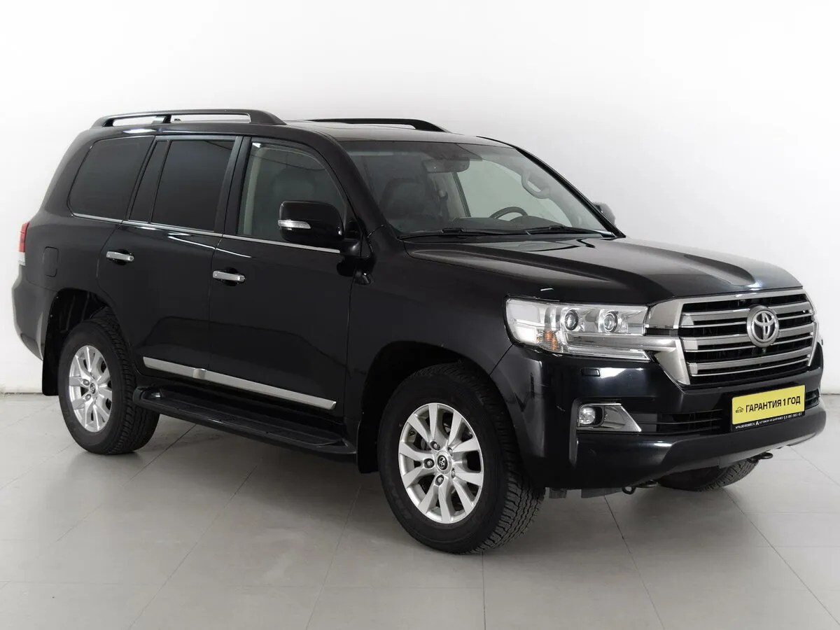 Toyota Land Cruiser 200 Series Рестайлинг 2 · Executive