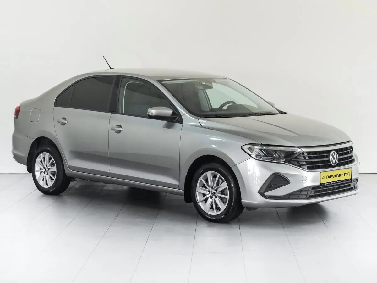 Volkswagen Polo VI · Status