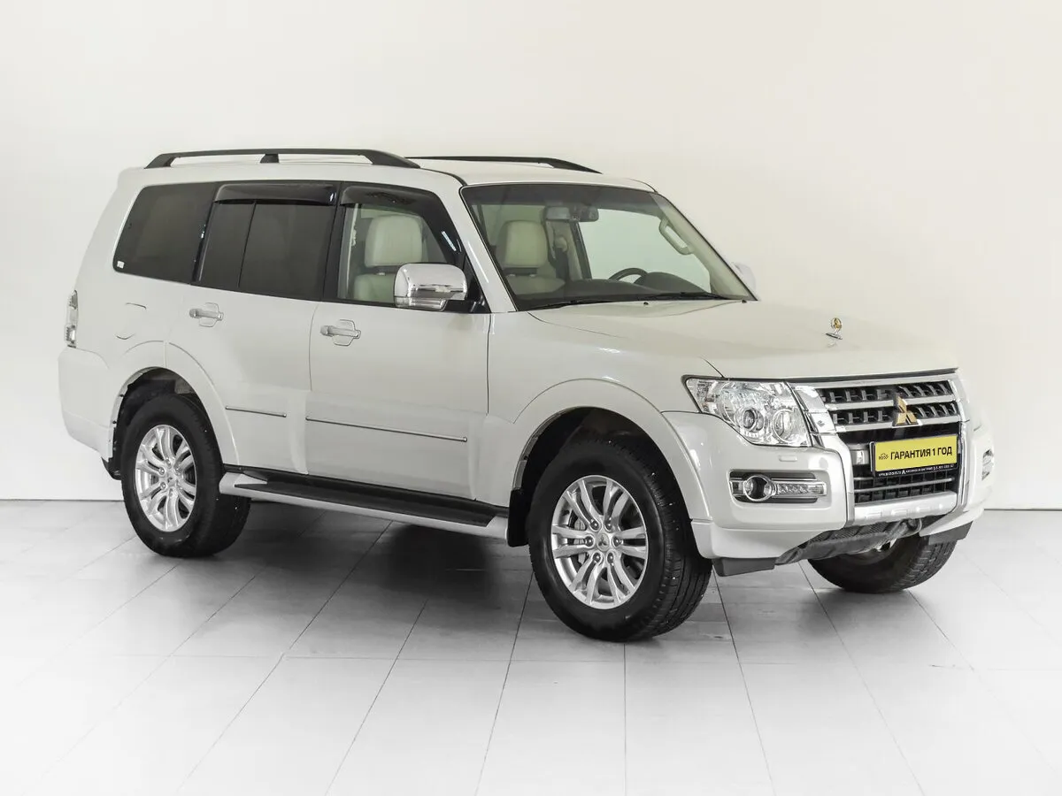 Mitsubishi Pajero IV Рестайлинг 2 · Mid