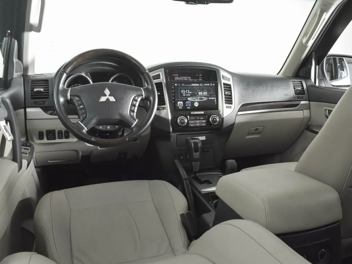 Mitsubishi Pajero IV Рестайлинг 2 · Mid — фото 5