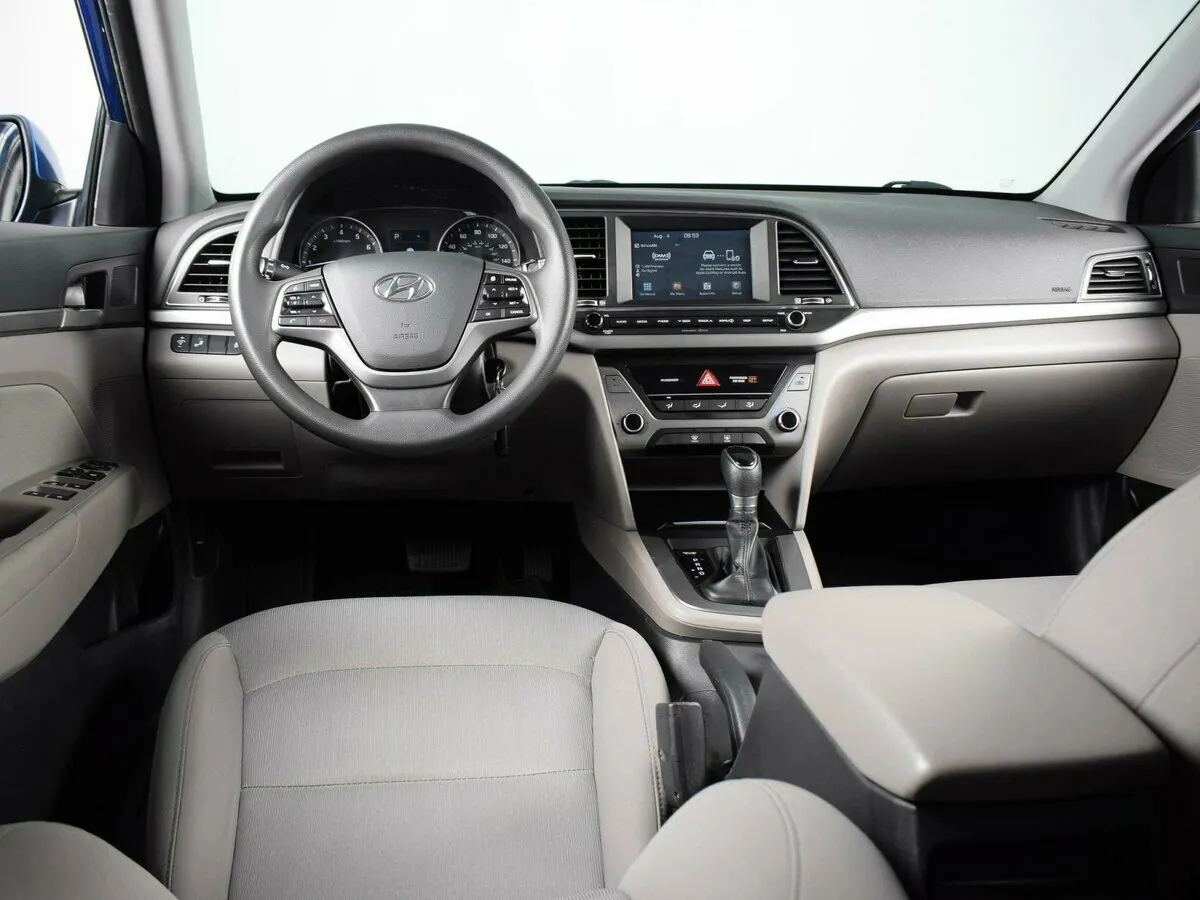 Hyundai Elantra VI (AD) · Comfort — фото 5