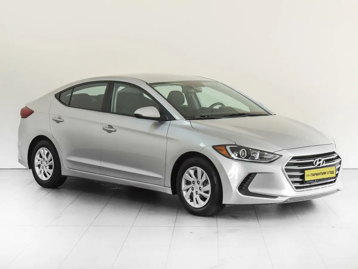 Hyundai Elantra VI (AD) · Active