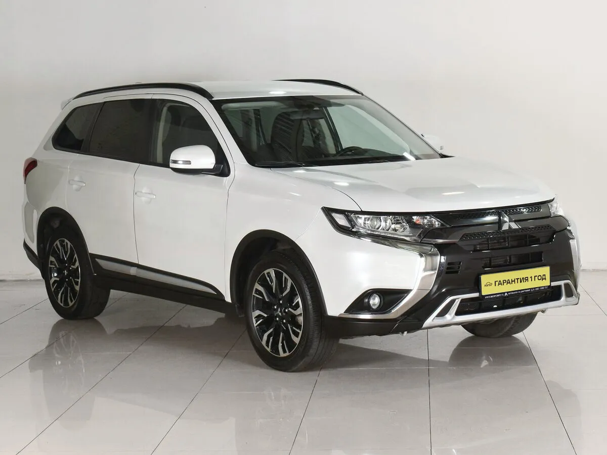 Mitsubishi Outlander III Рестайлинг 3 · Invite