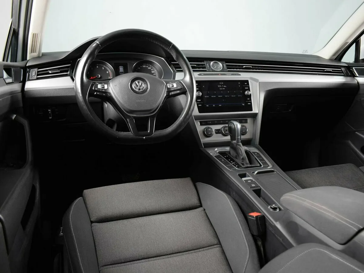Volkswagen Passat B8 · Highline — фото 5