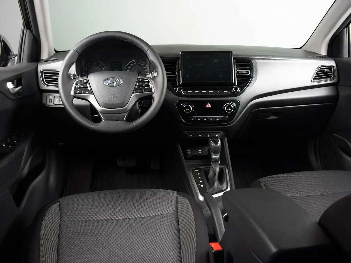 Hyundai Solaris II Рестайлинг · Comfort — фото 5