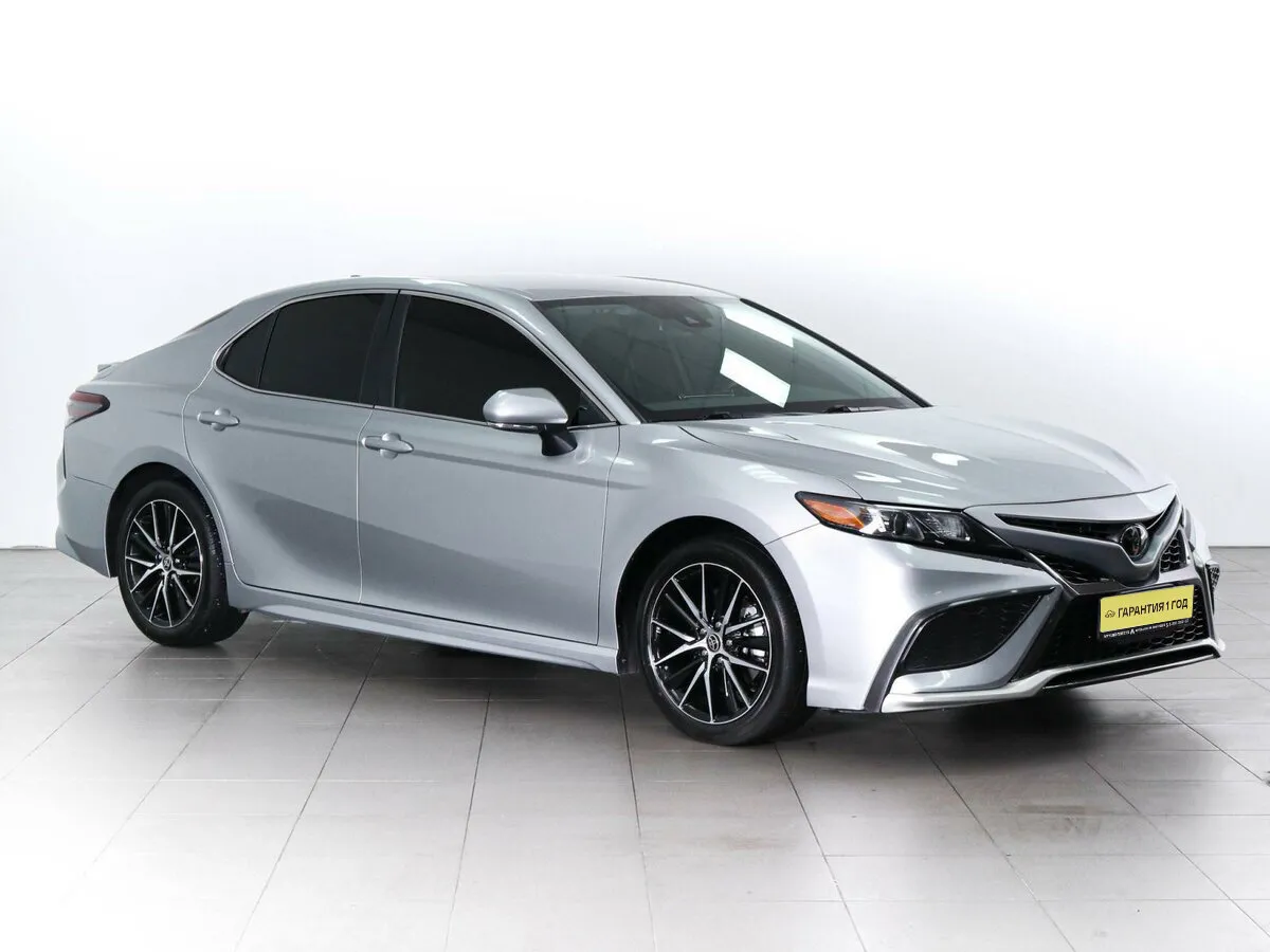 Toyota Camry VIII (XV70) Рестайлинг · LE
