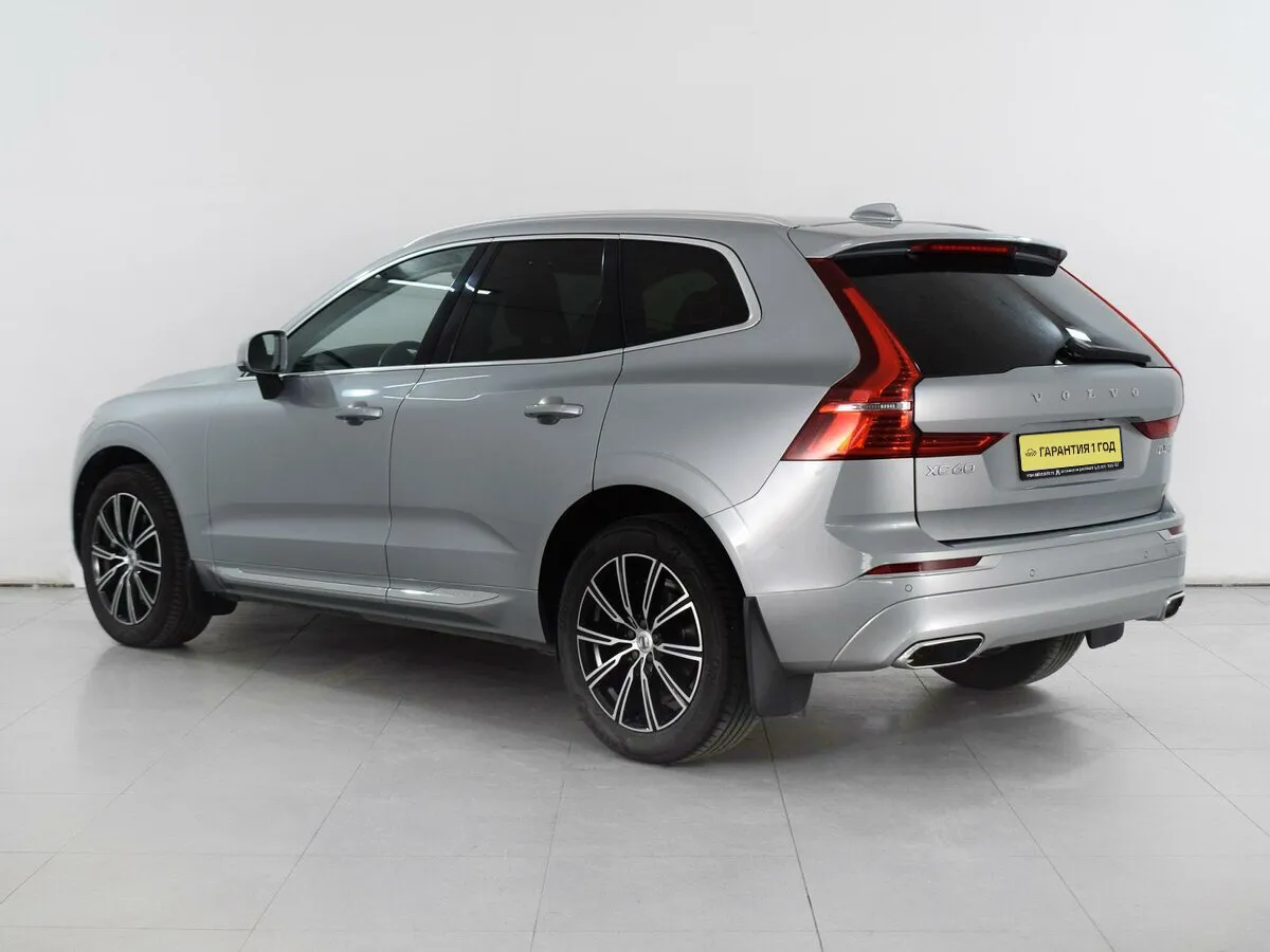 Volvo XC60 II · Momentum (MY17-20) — фото 2