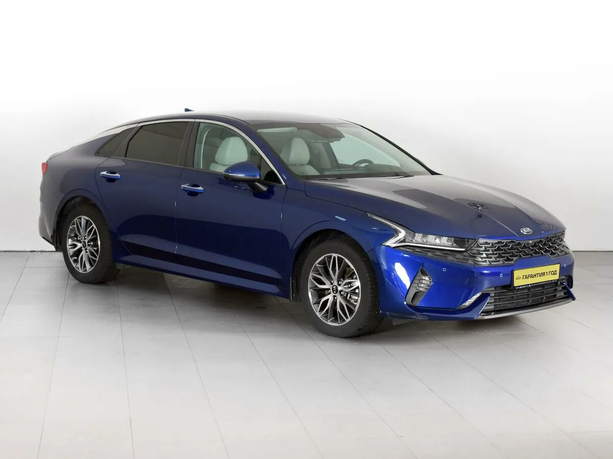 Kia K5 III · Luxe (2020-2021)