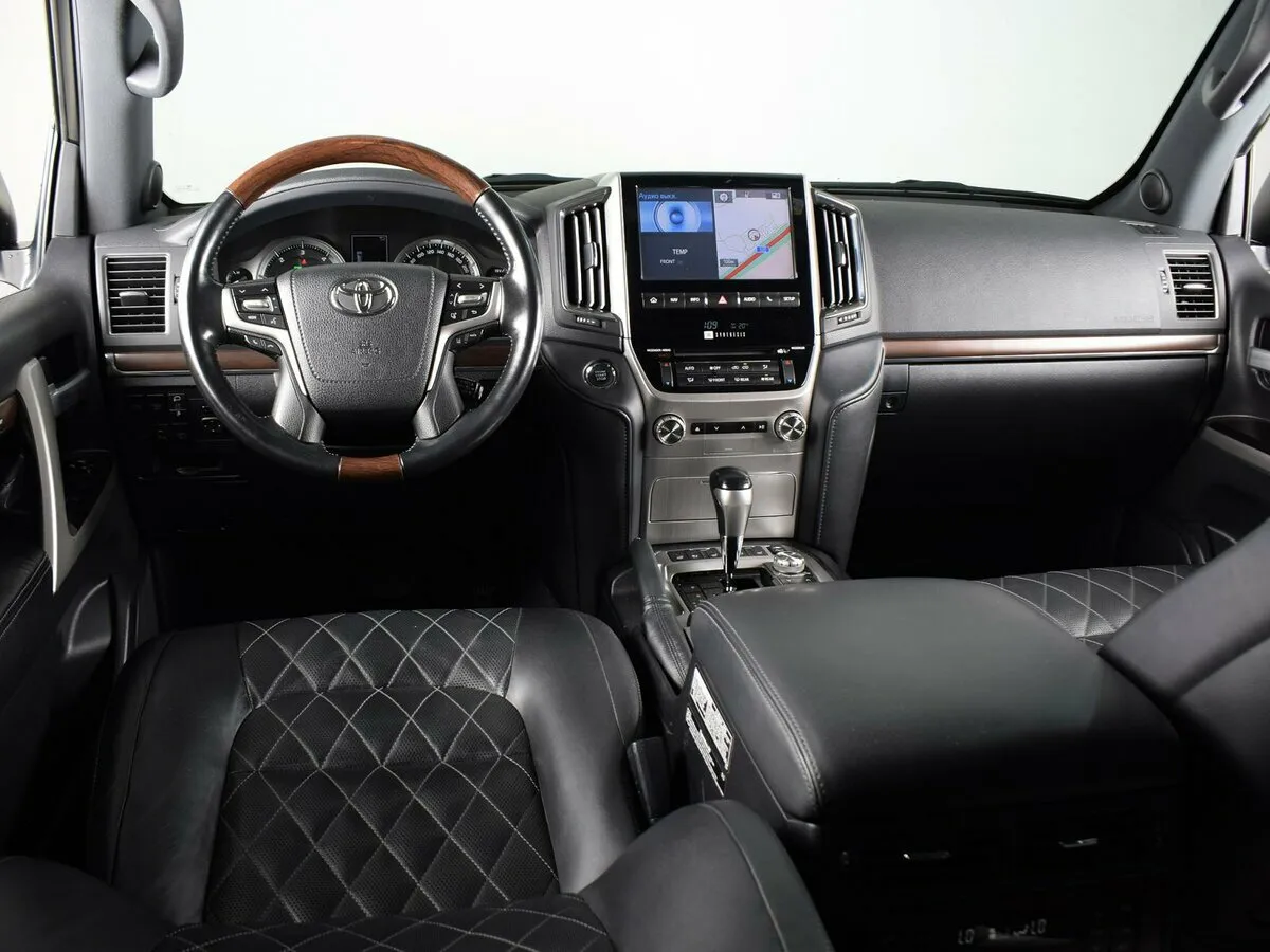 Toyota Land Cruiser 200 Series Рестайлинг 2 · Executive — фото 5