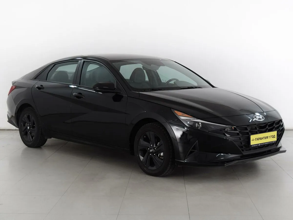 Hyundai Elantra VII (CN7) · Active