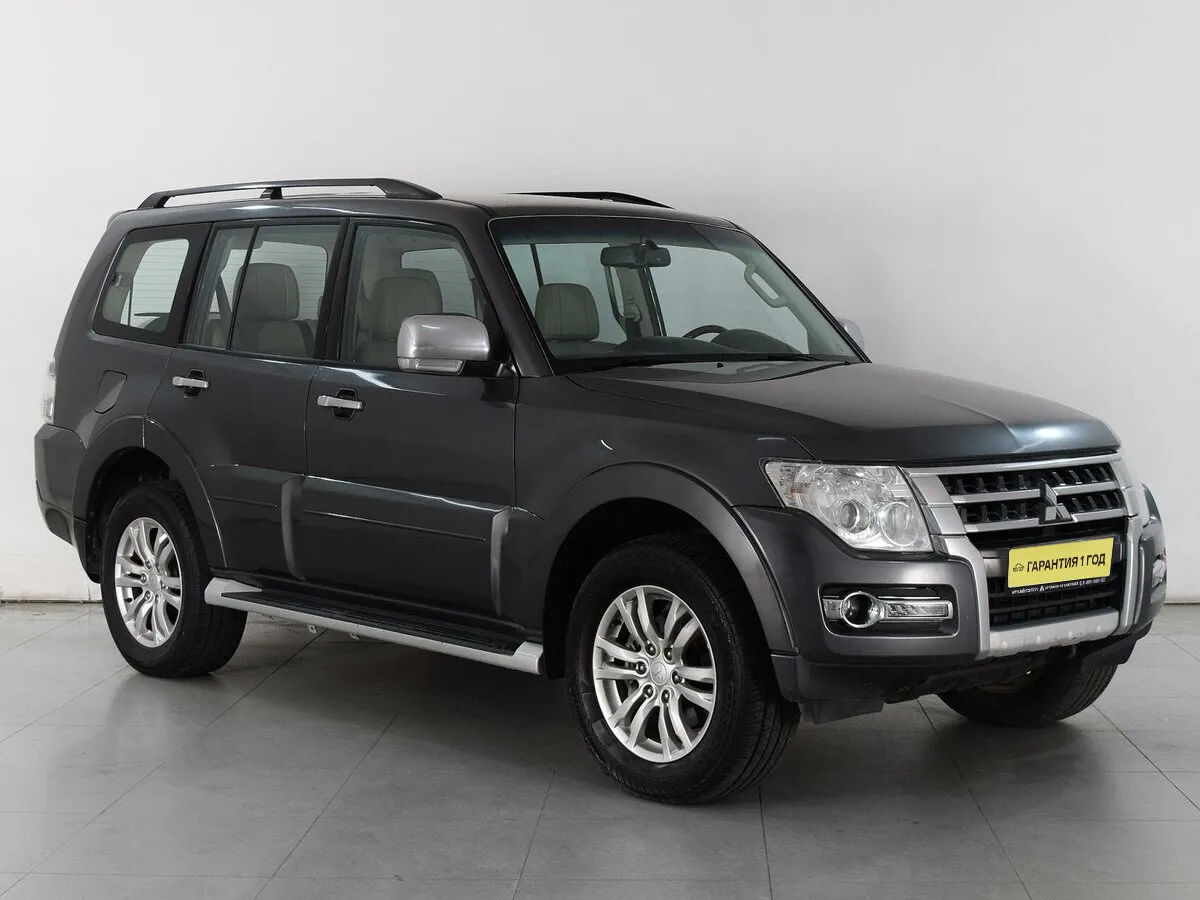 Mitsubishi Pajero IV Рестайлинг 2 · Mid