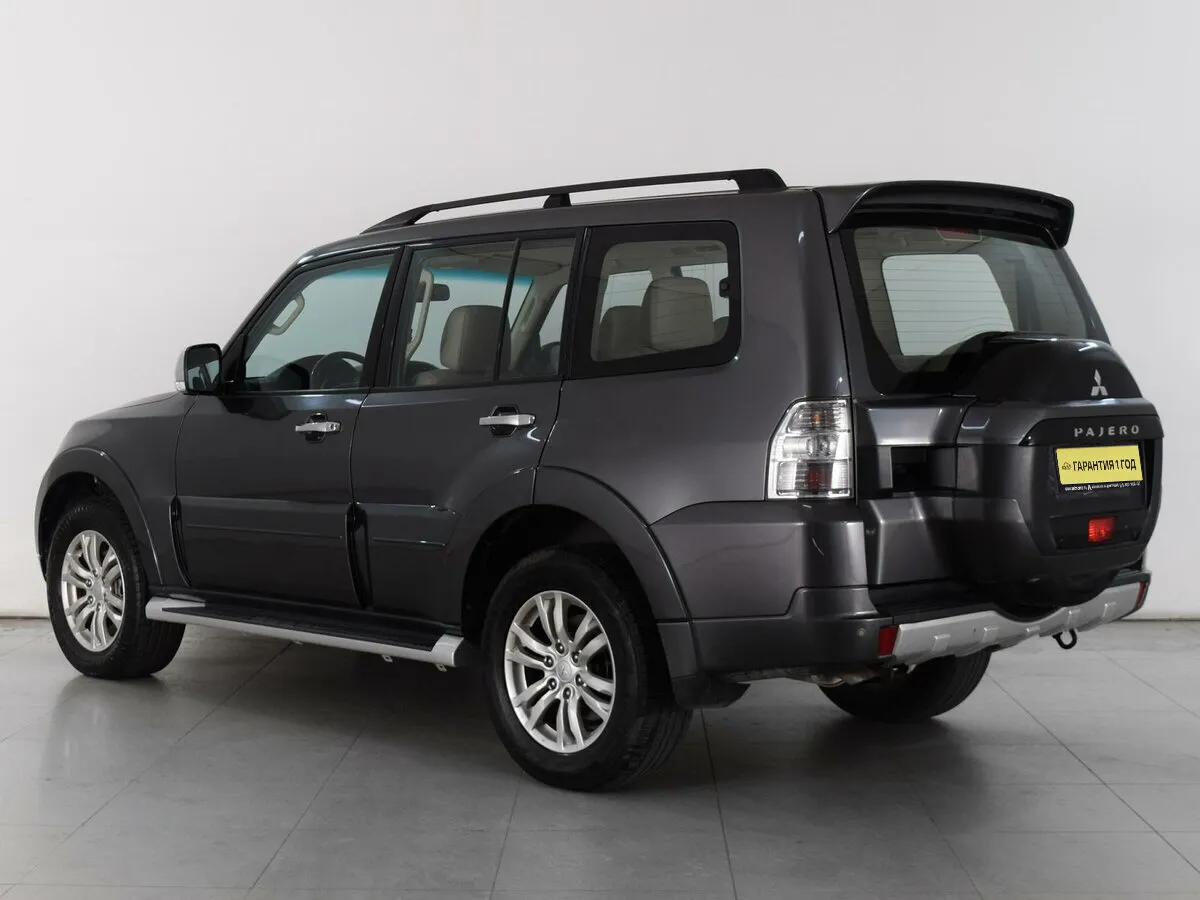 Mitsubishi Pajero IV Рестайлинг 2 · Mid — фото 2