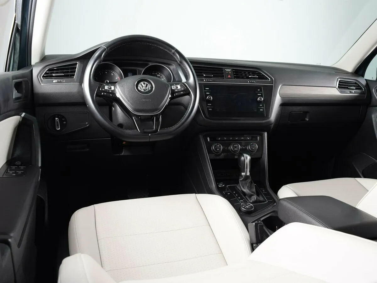Volkswagen Tiguan II — фото 5