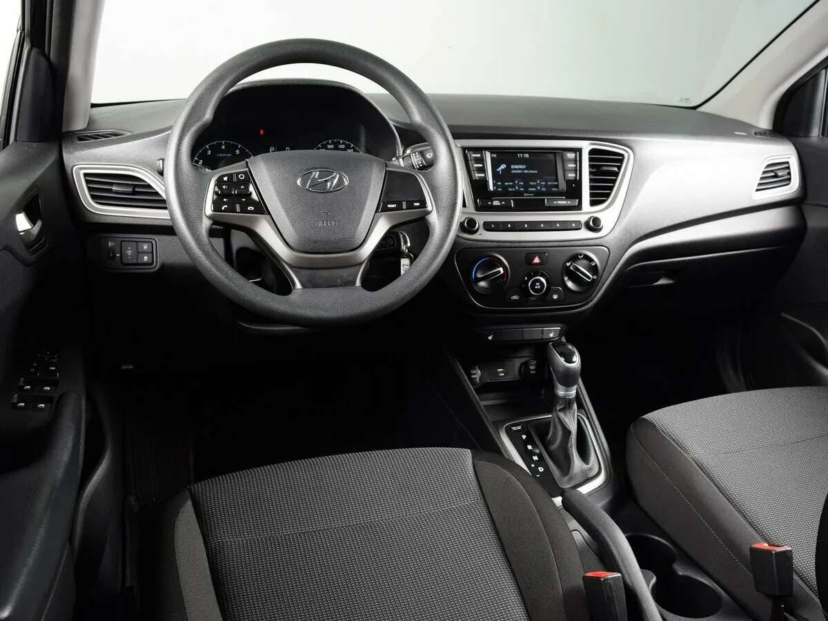 Hyundai Solaris II Рестайлинг · Active Plus — фото 5