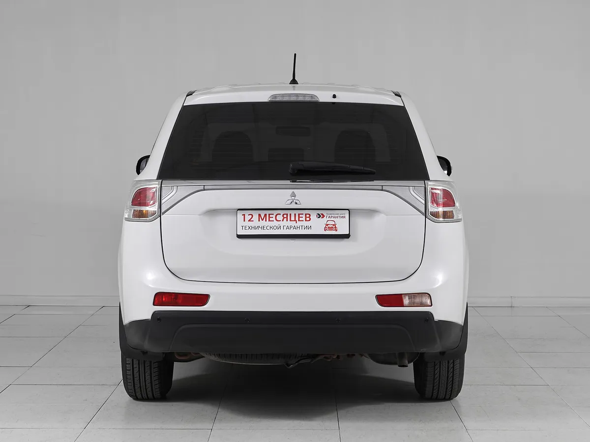 Mitsubishi Outlander III · Intense — фото 5