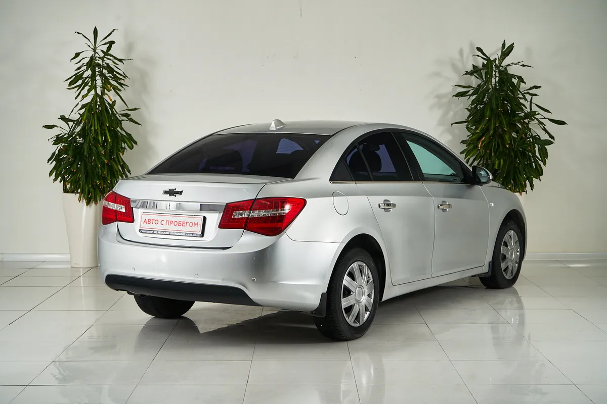 Chevrolet Cruze I Рестайлинг — фото 5
