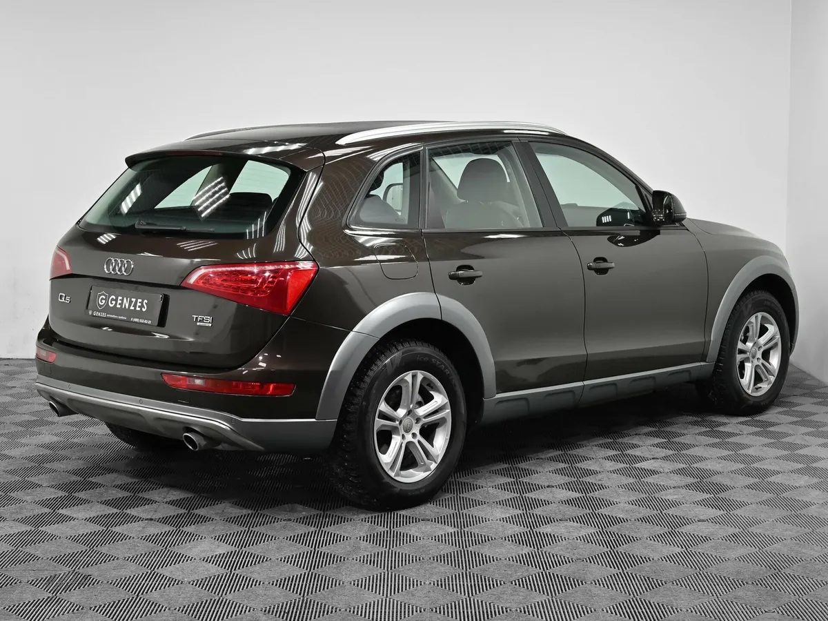 Audi Q5 I (8R) — фото 2