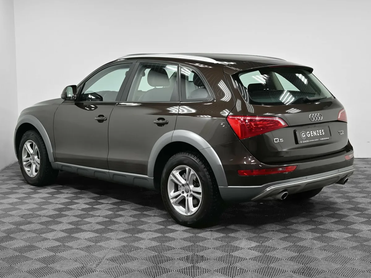 Audi Q5 I (8R) — фото 4
