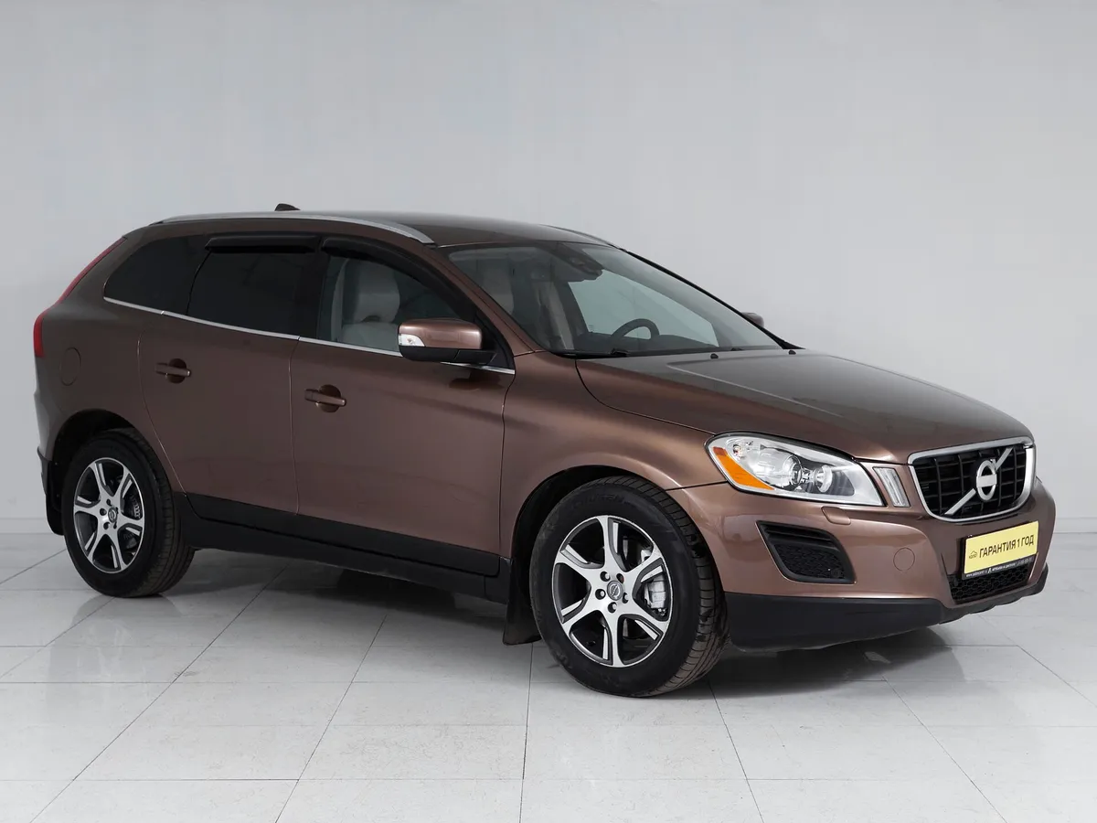 Volvo XC60 I · Momentum (спецсерия) — фото 3