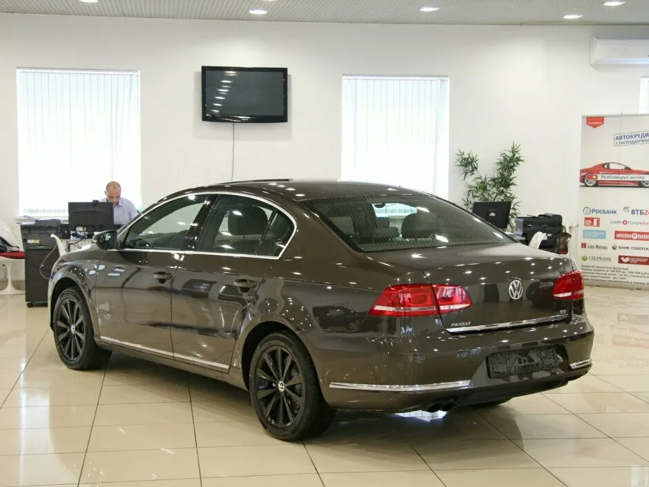 Volkswagen Passat B7 — фото 4