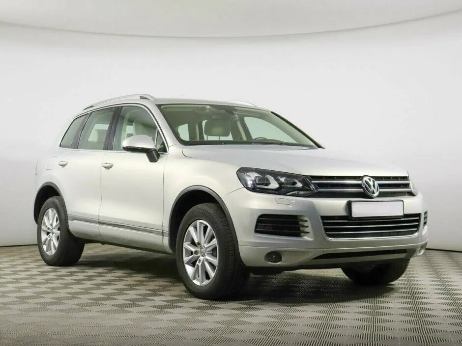Volkswagen Touareg II — фото 2