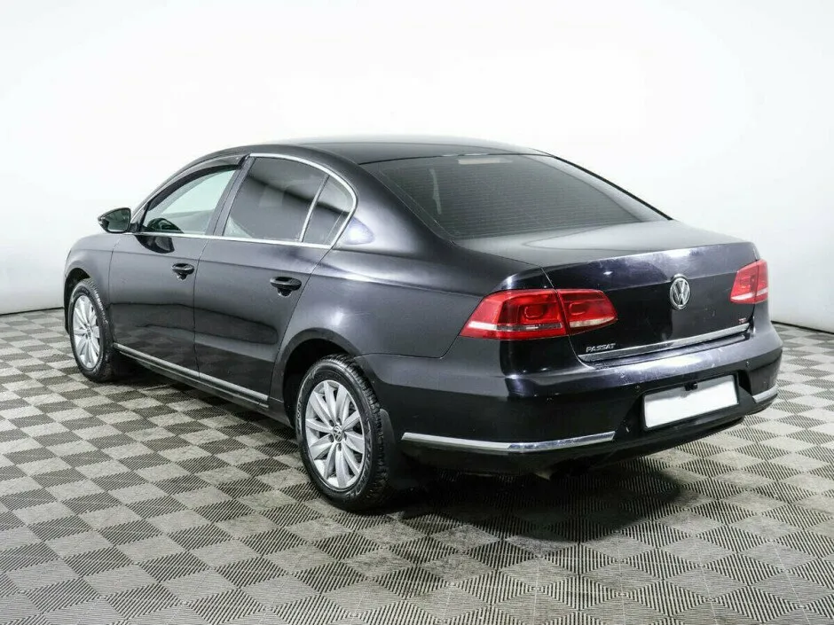 Volkswagen Passat B7 — фото 3